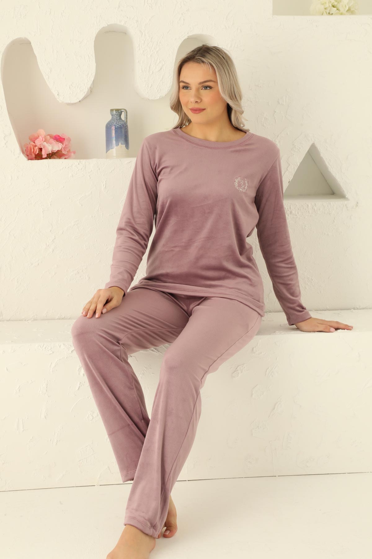 Pudra%20Süper%20Soft%20Kadife%20Kadın%20Pijama%20Takımı%202598UK